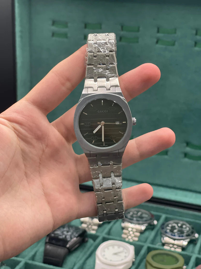 GUCI Silver Stainless Steel Black Textured Dial Luxury Watch – Sport Edition