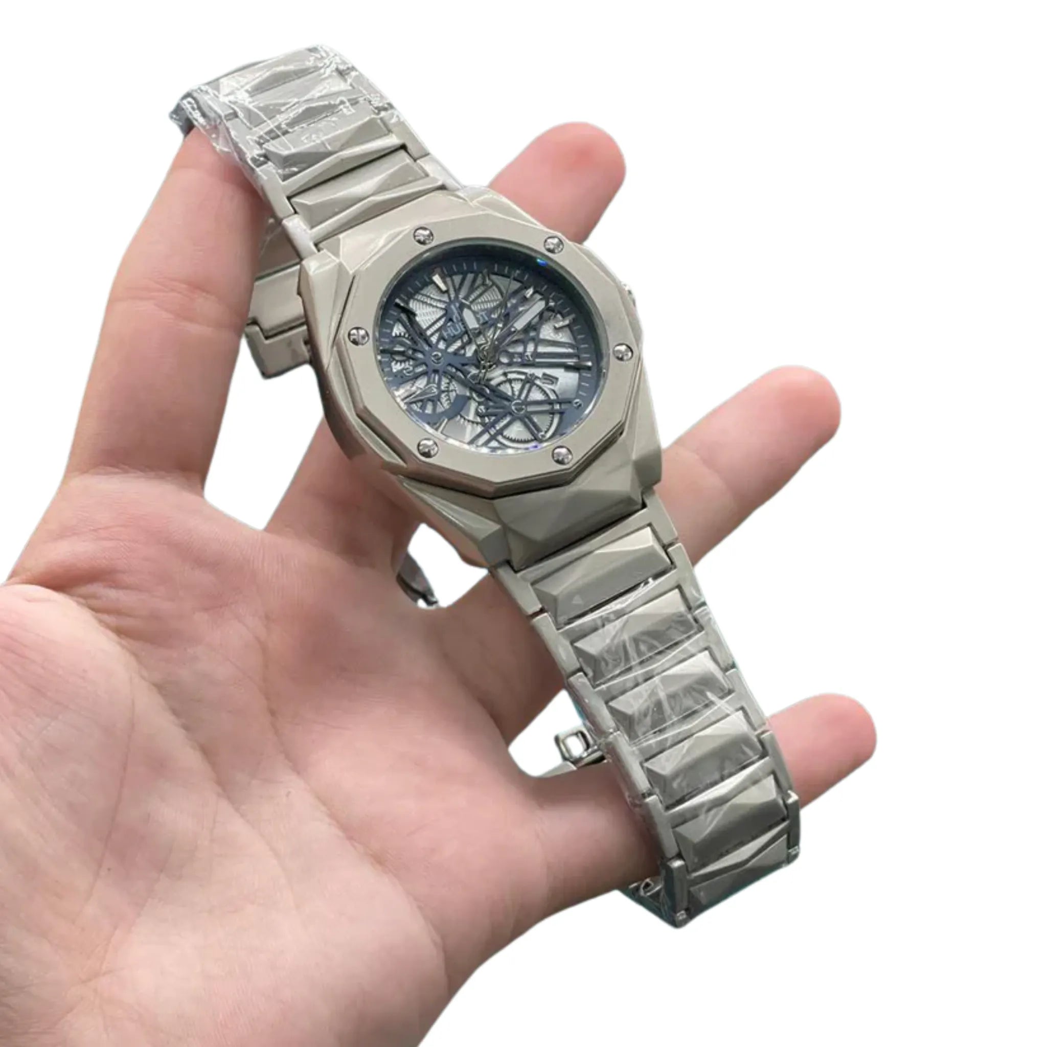 HB Silver Chain Blue Diamond Cut Dial Watch – Luxury Sport Edition