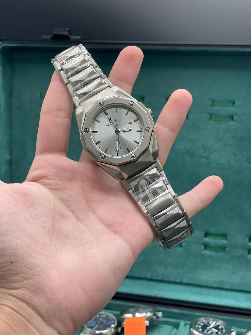 HB Silver Chain White Plain Dial Watch – Luxury Sport Titanium Edition