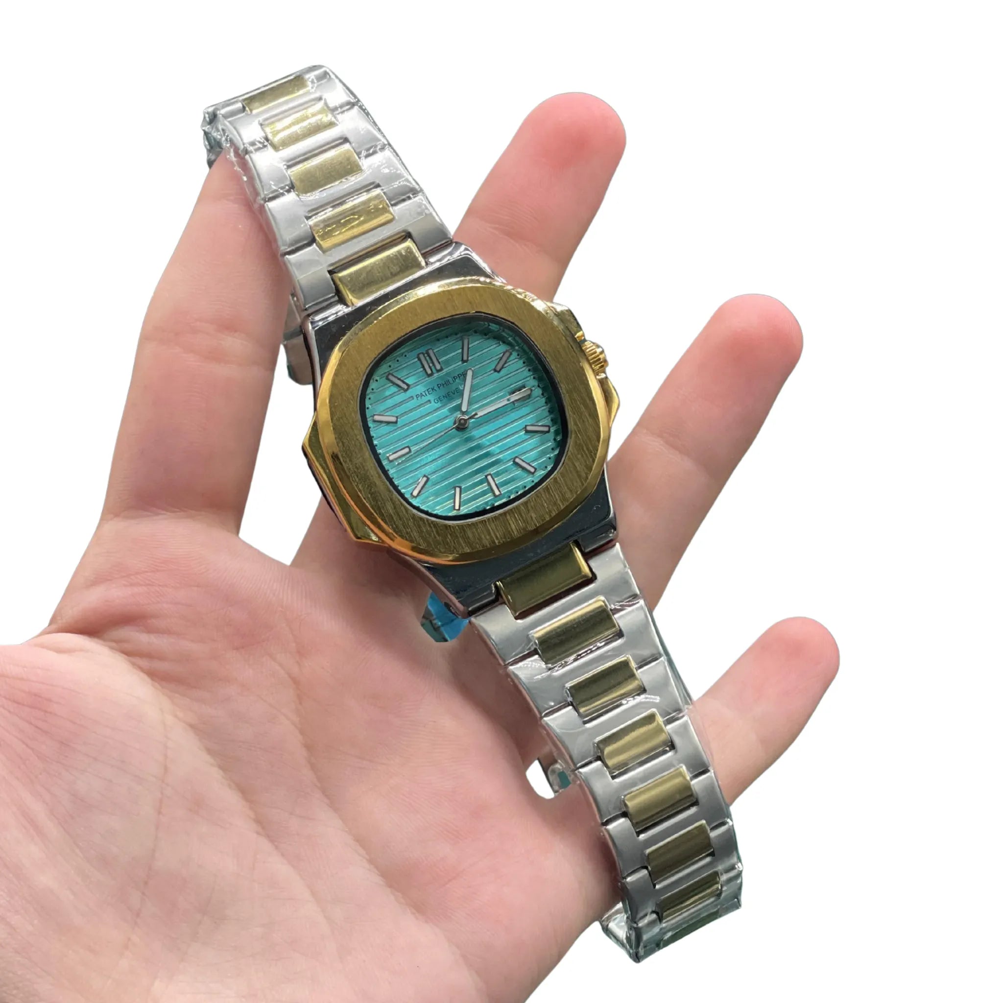 PTK Two-Tone Luxury Sports Watch with Green Textured Dial, Gold Bezel, and Integrated Bracelet