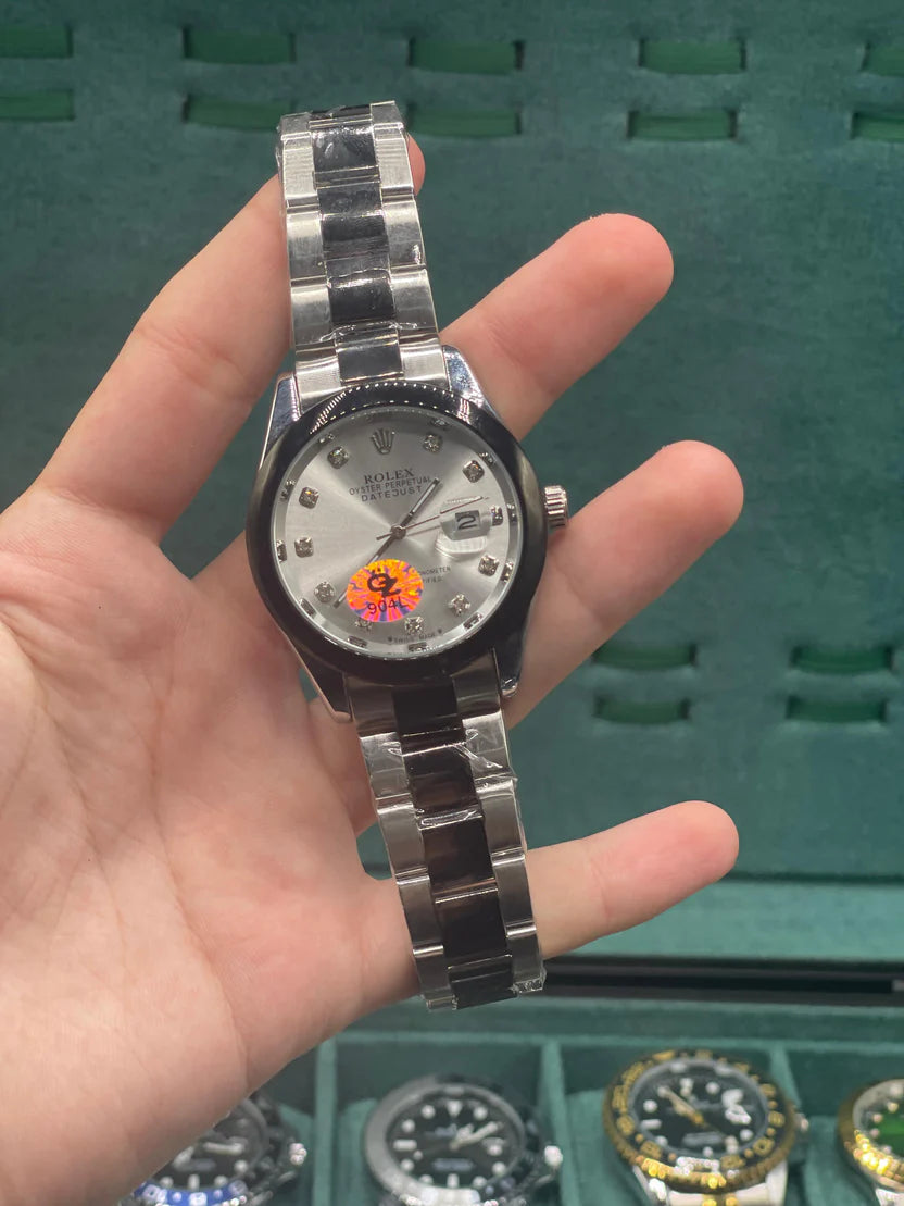 RLX Diamond Markers Silver Dial Watch — Black Bezel Steel Chain with Date Lock