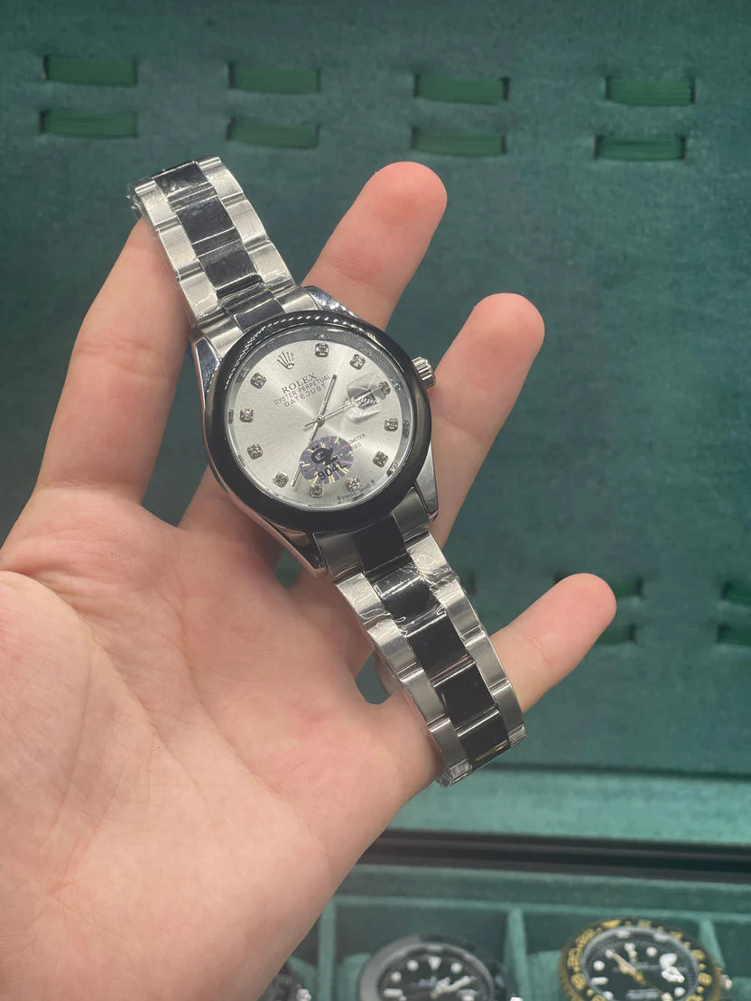 RLX Diamond Markers Silver Dial Watch — Black Bezel Steel Chain with Date Lock
